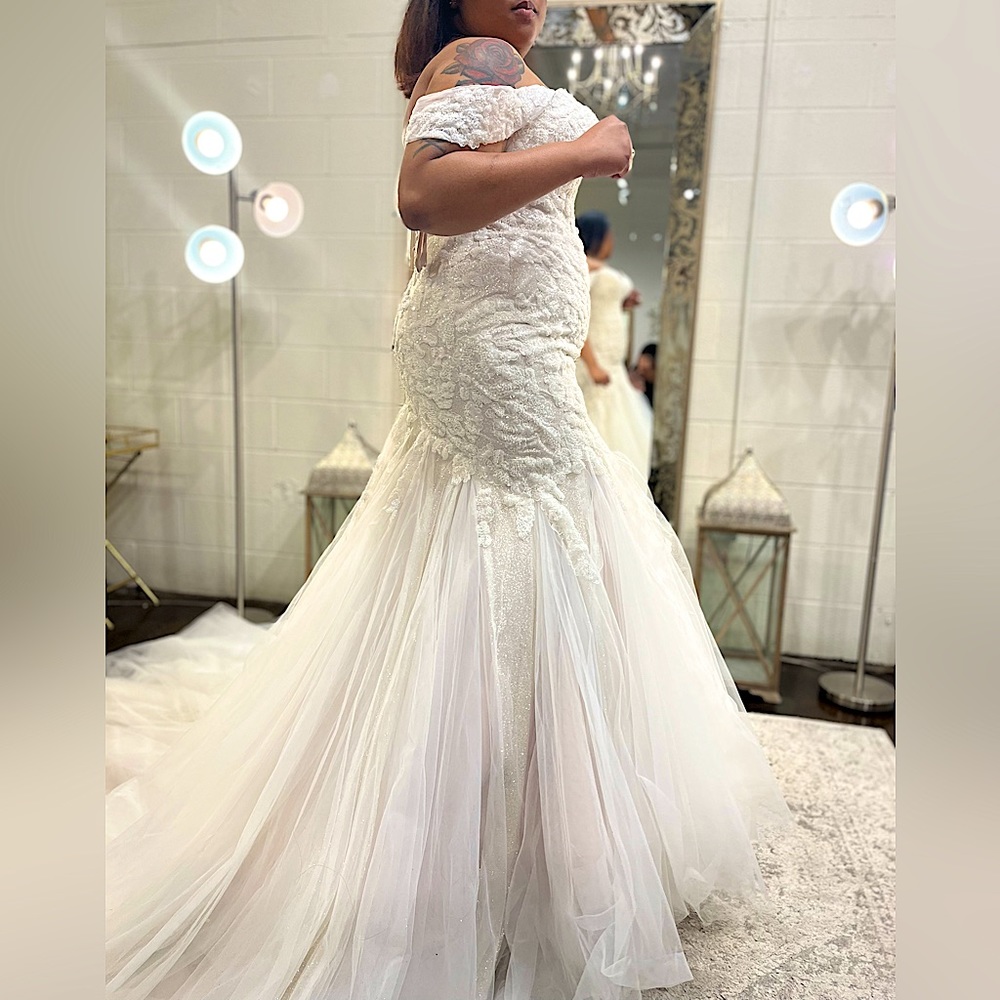 Beautiful Bridal Gown. Worn once of course.